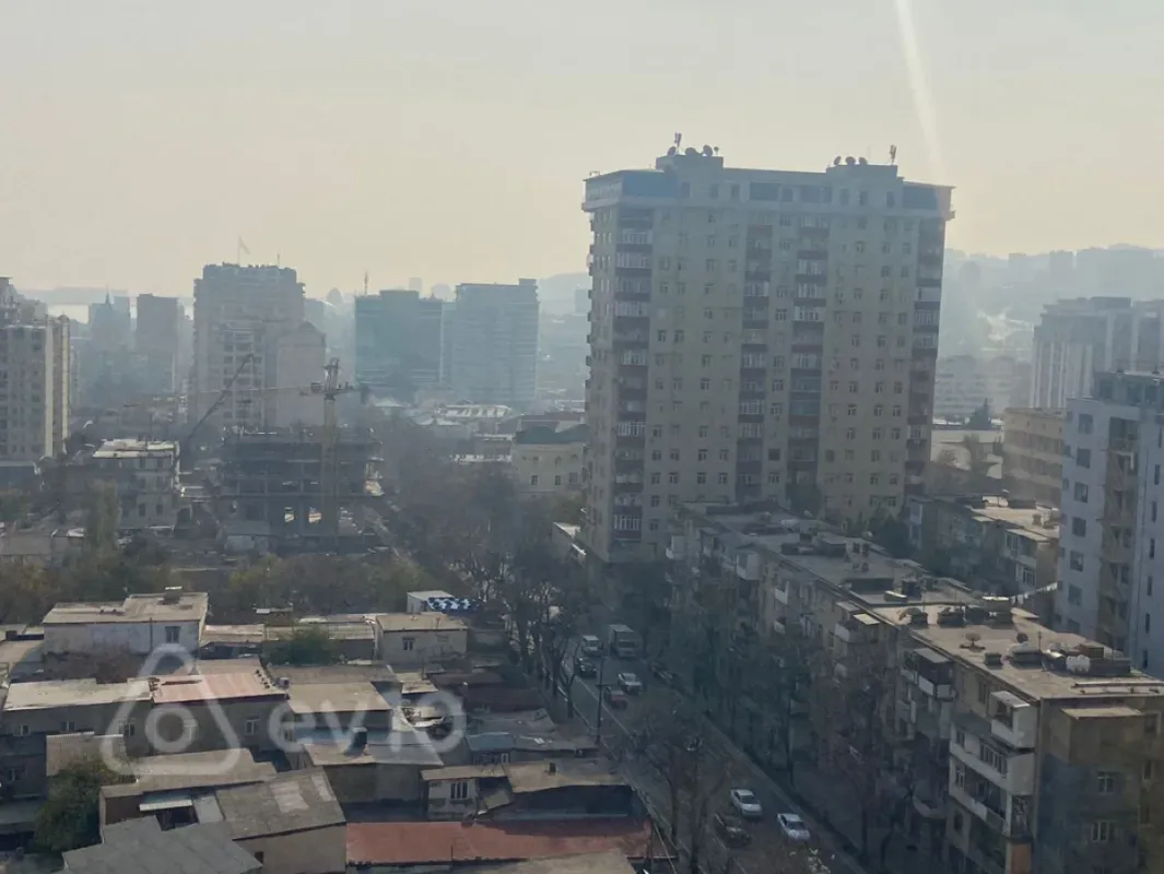 Kirayə verilir 4 otaqlı yeni tikili 210 m²