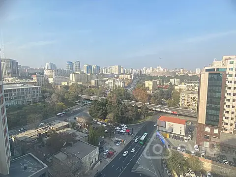 Kirayə verilir 4 otaqlı yeni tikili 210 m²