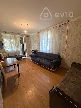 Kirayə verilir 1 otaqlı köhnə tikili 45 m²