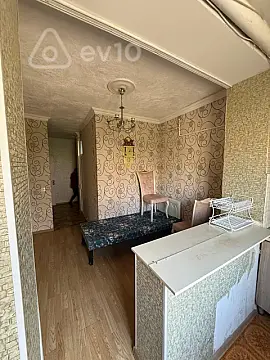 Kirayə verilir 1 otaqlı köhnə tikili 45 m²
