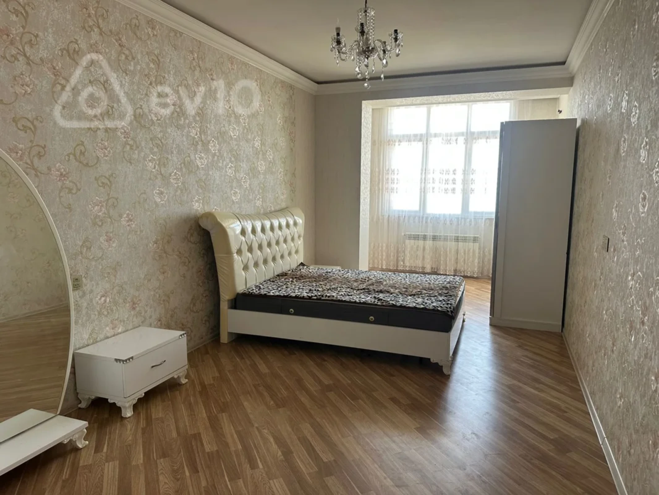 Kirayə verilir 2 otaqlı yeni tikili 106 m²