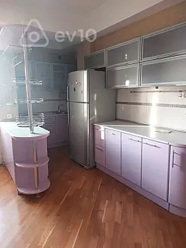Kirayə verilir 3 otaqlı yeni tikili 125 m²