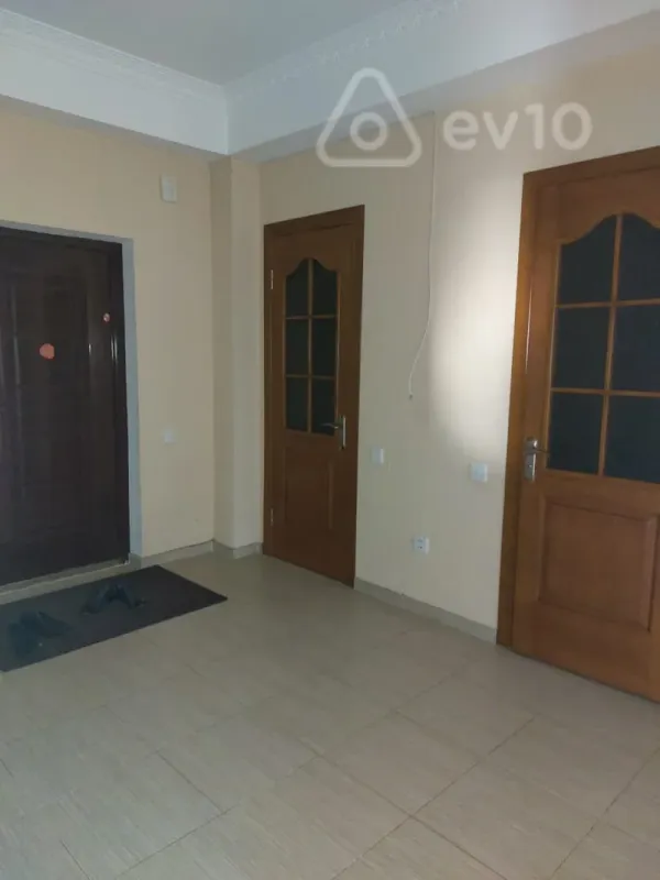 Kirayə verilir 3 otaqlı yeni tikili 125 m²
