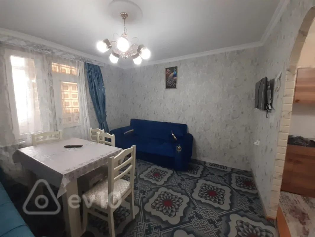 Kirayə verilir 1 otaqlı köhnə tikili 23 m²