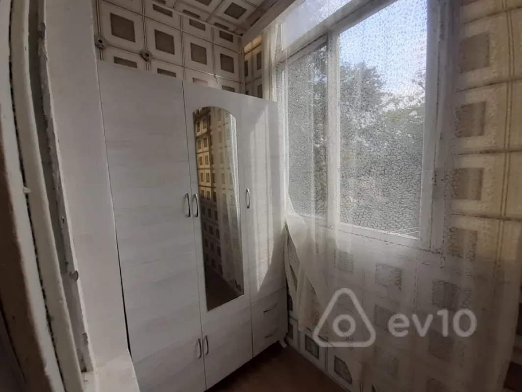 Kirayə verilir 1 otaqlı köhnə tikili 23 m²