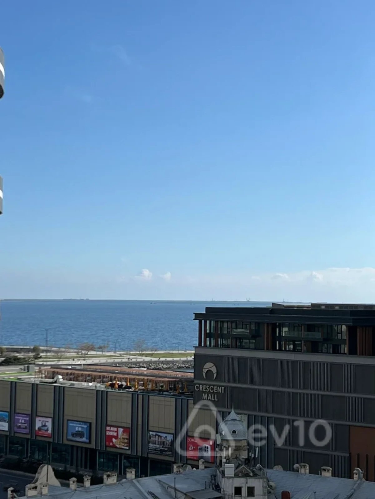 Kirayə verilir 3 otaqlı yeni tikili 135 m²