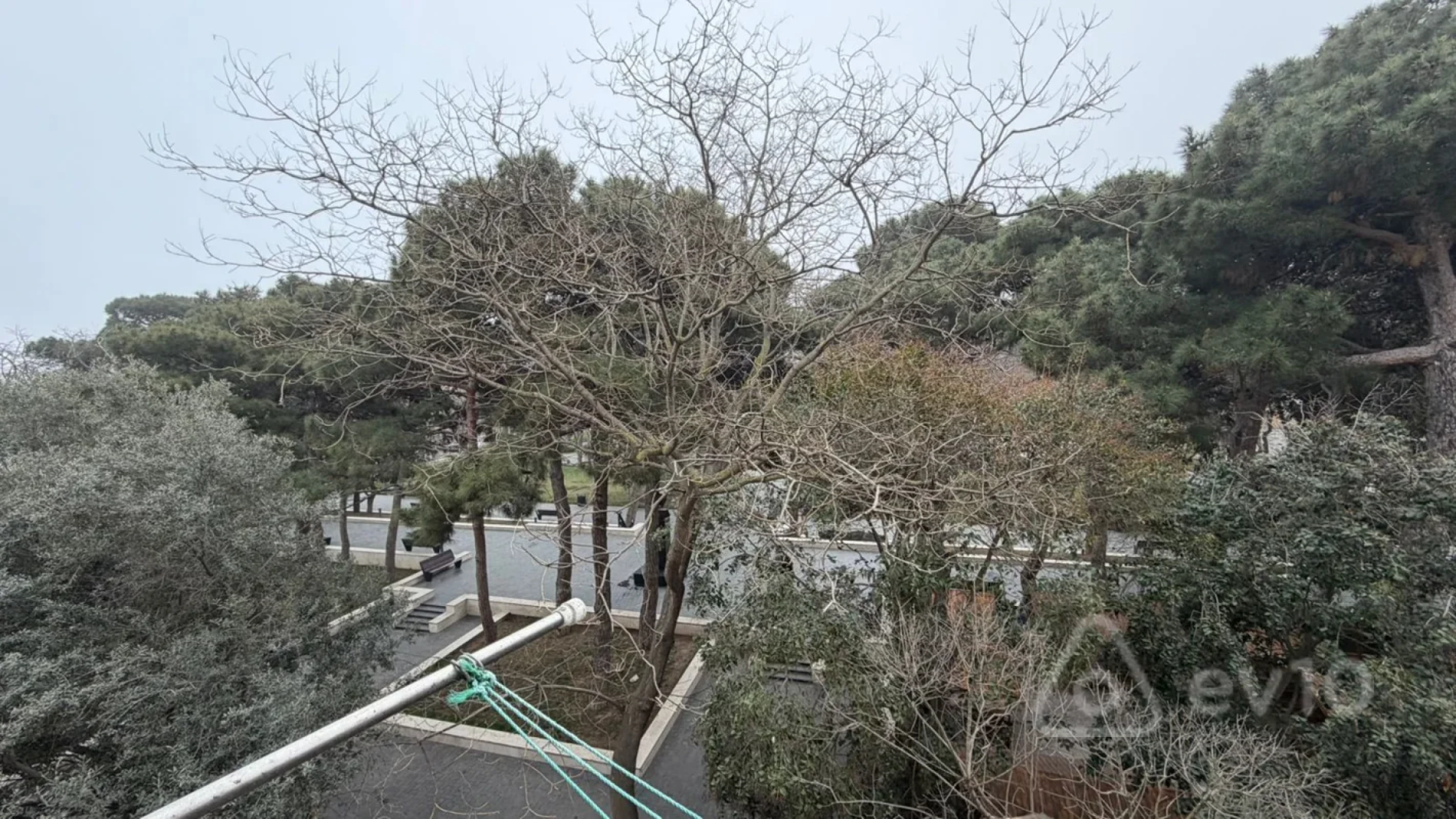 Satılır 3 otaqlı köhnə tikili 60 m²