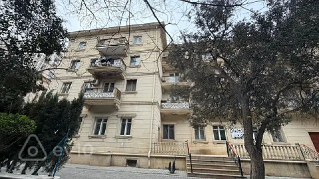 Satılır 3 otaqlı köhnə tikili 60 m² — Bakı, Səbail 3 otaq 60.00 m²