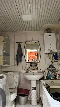 Satılır 3 otaqlı köhnə tikili 60 m²