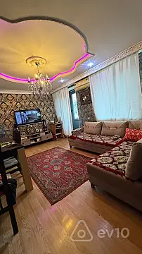 Satılır 3 otaqlı köhnə tikili 60 m²