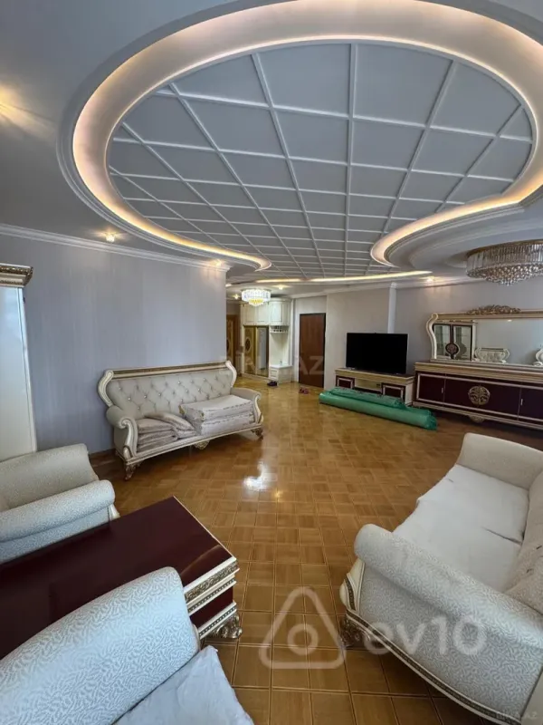 Kirayə verilir 3 otaqlı yeni tikili 110 m²