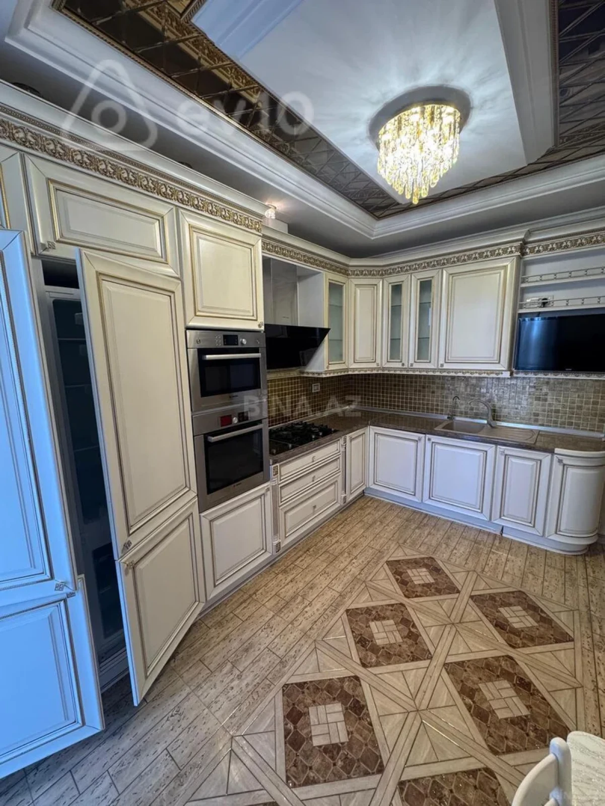 Kirayə verilir 3 otaqlı yeni tikili 110 m²