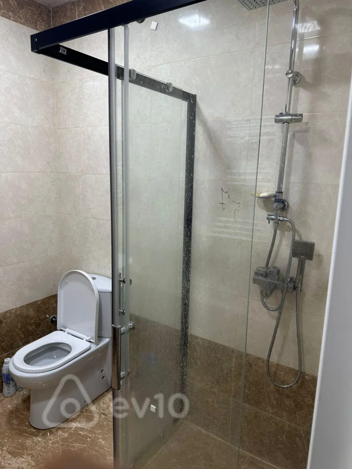 Kirayə verilir 2 otaqlı yeni tikili 70 m²