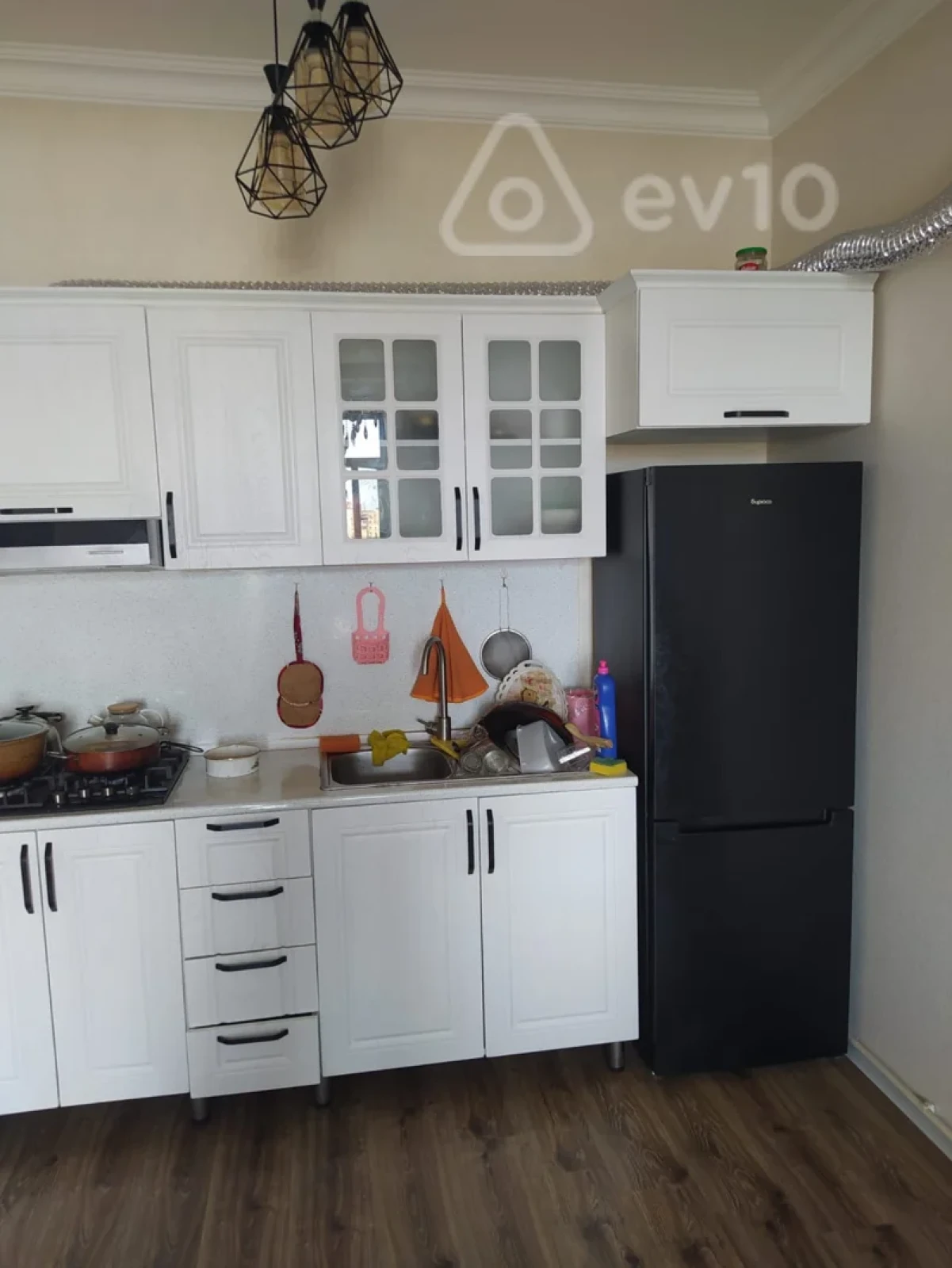 Kirayə verilir 2 otaqlı yeni tikili 70 m²