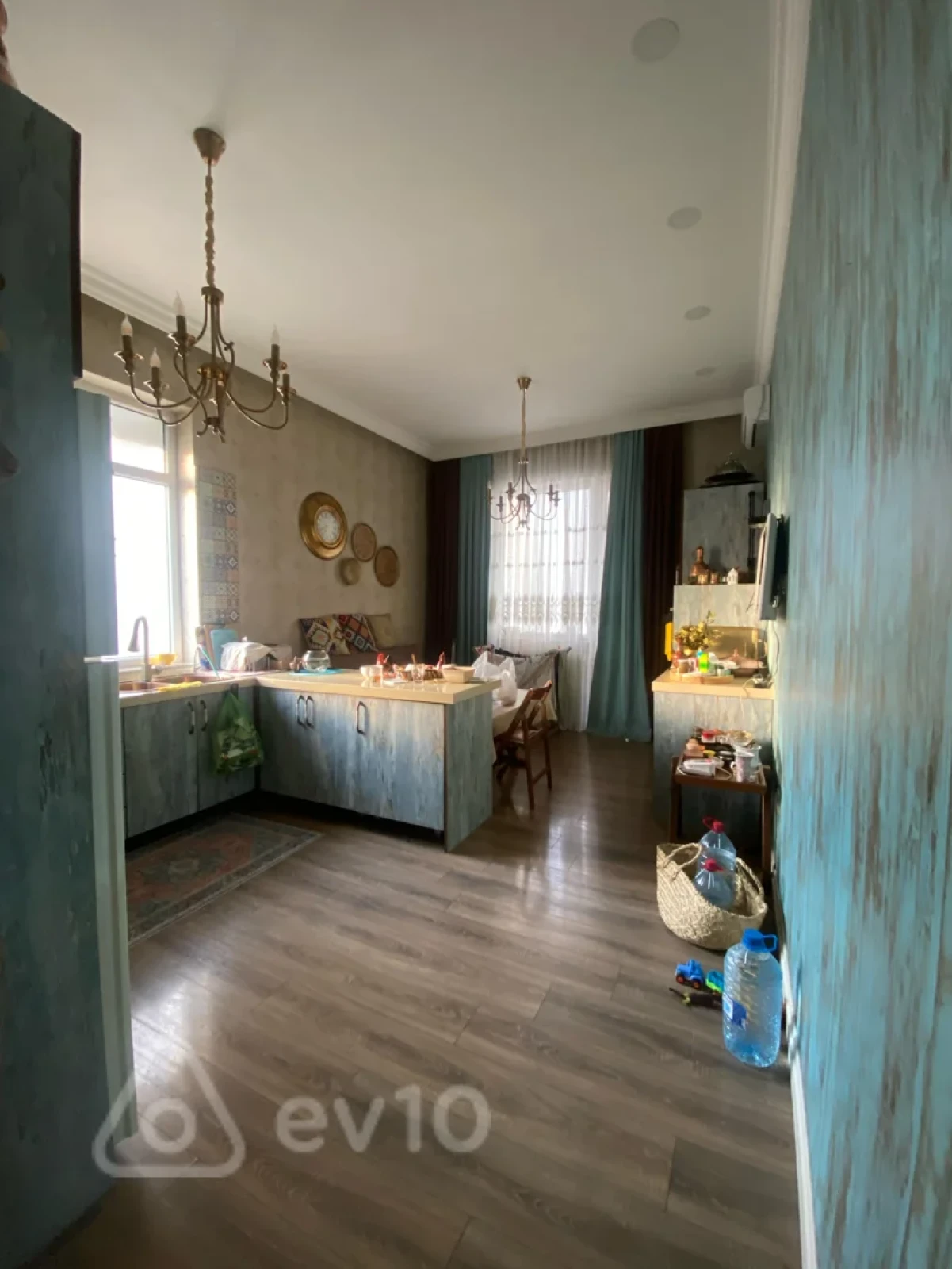 Satılır 4 otaqlı yeni tikili 157 m²