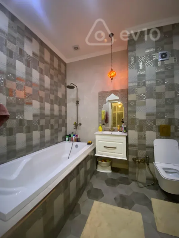 Satılır 4 otaqlı yeni tikili 157 m²