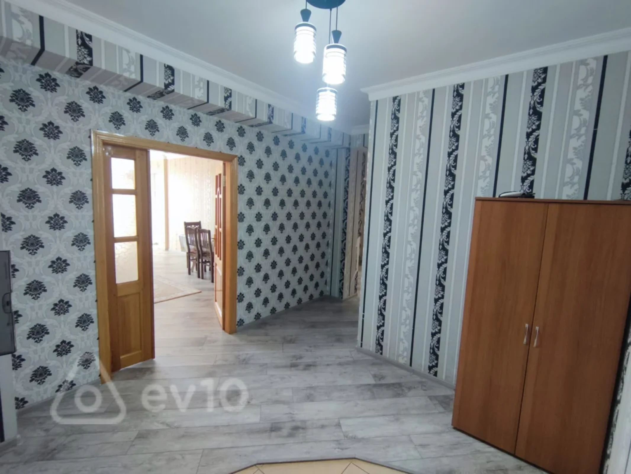 Kirayə verilir 3 otaqlı yeni tikili 110 m²