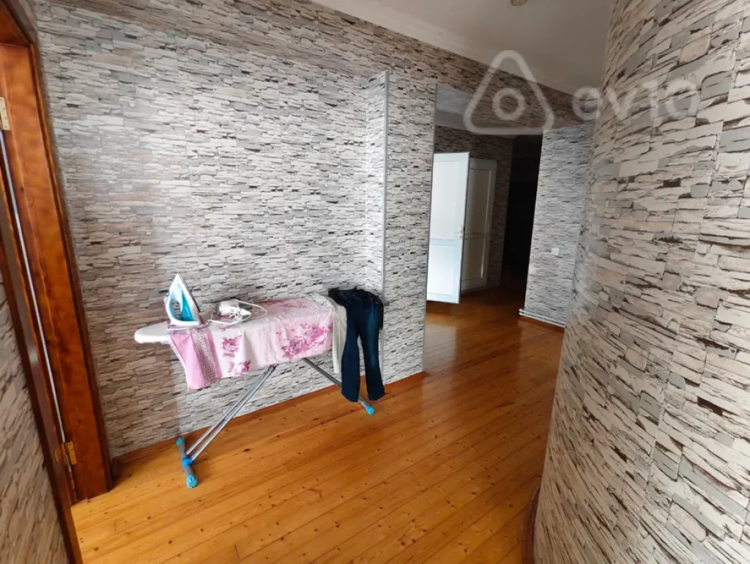 Satılır 3 otaqlı yeni tikili 85 m²