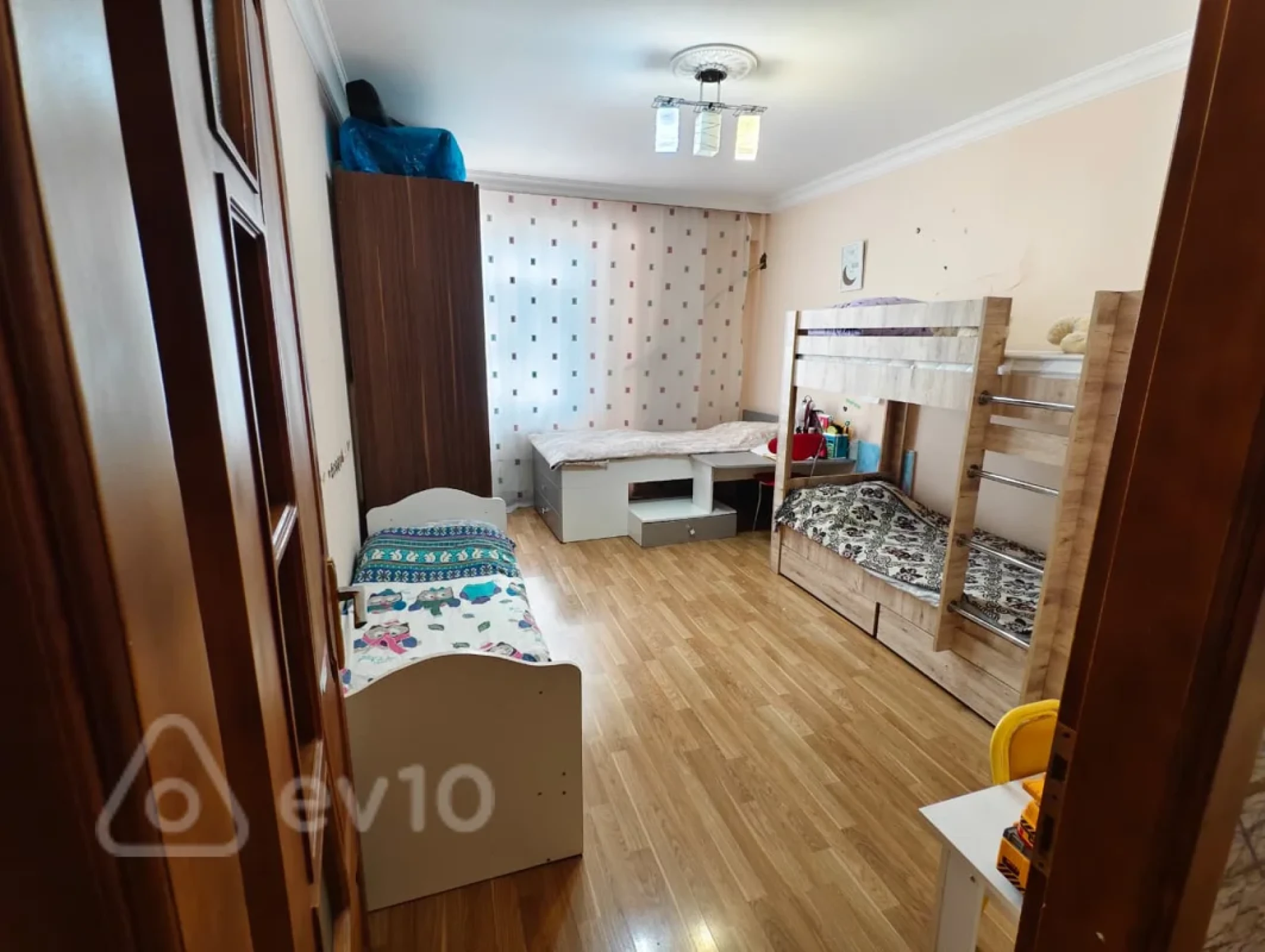 Satılır 3 otaqlı yeni tikili 85 m²