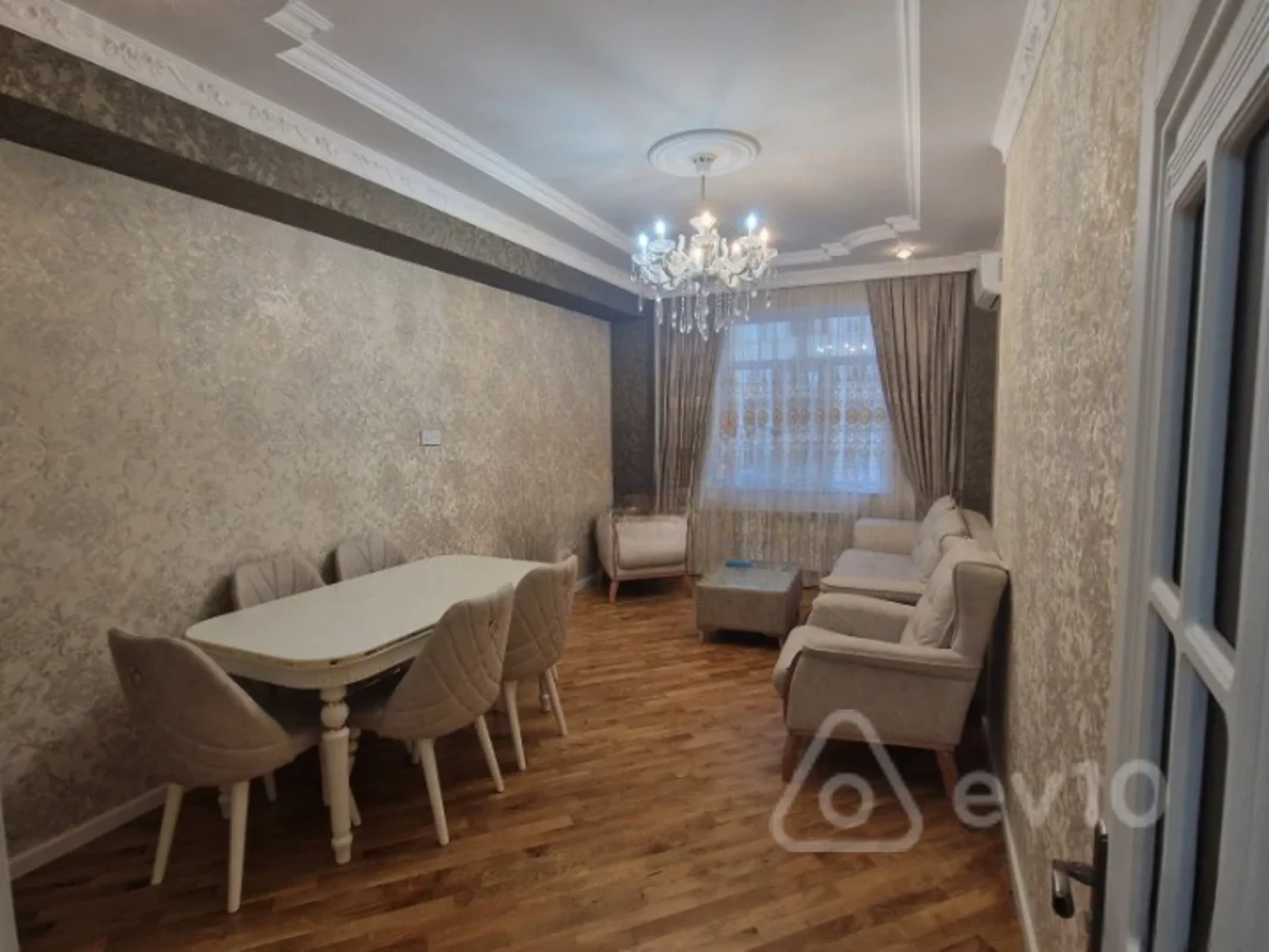 Kirayə verilir 2 otaqlı yeni tikili 70 m²