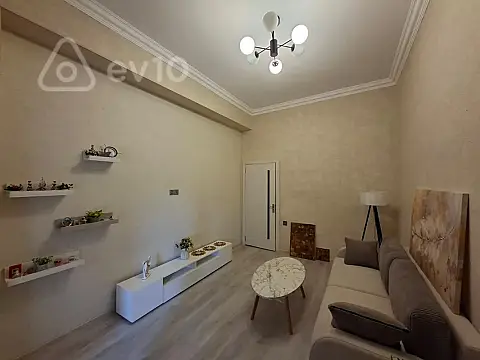 Kirayə verilir 2 otaqlı yeni tikili 70 m²