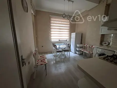 Kirayə verilir 2 otaqlı yeni tikili 70 m²