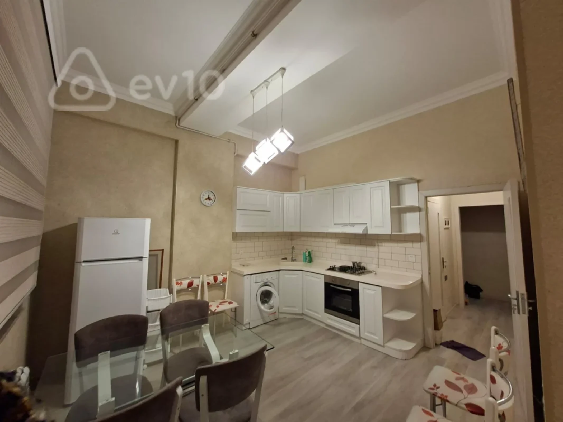 Kirayə verilir 2 otaqlı yeni tikili 70 m²