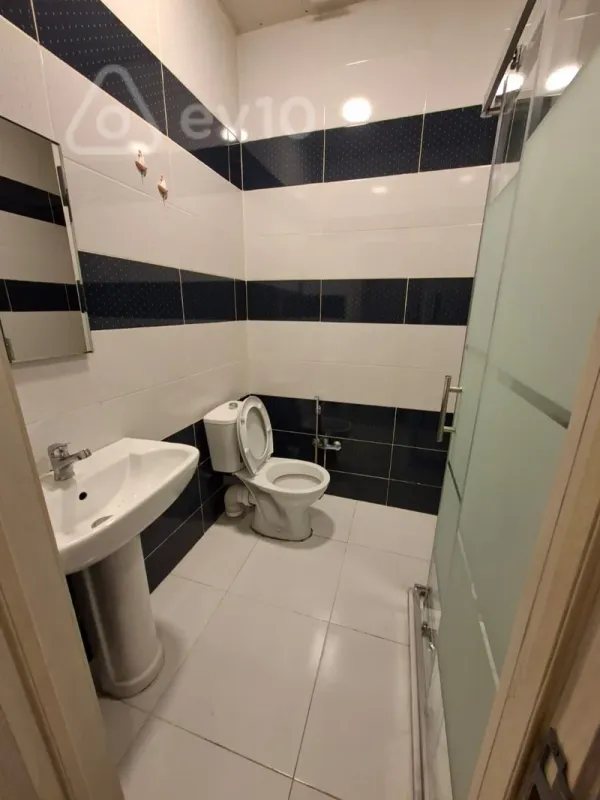 Kirayə verilir 2 otaqlı yeni tikili 70 m²