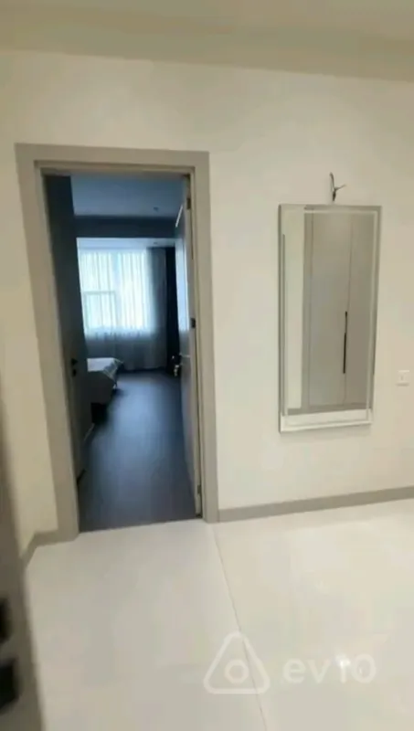 Kirayə verilir 3 otaqlı yeni tikili 140 m²