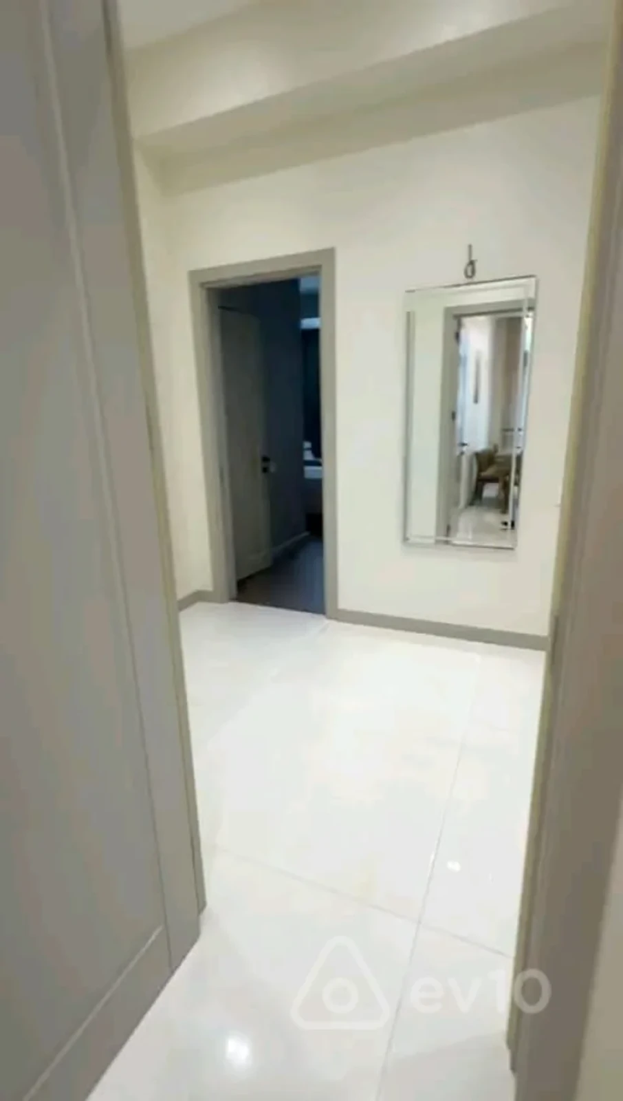 Kirayə verilir 3 otaqlı yeni tikili 140 m²