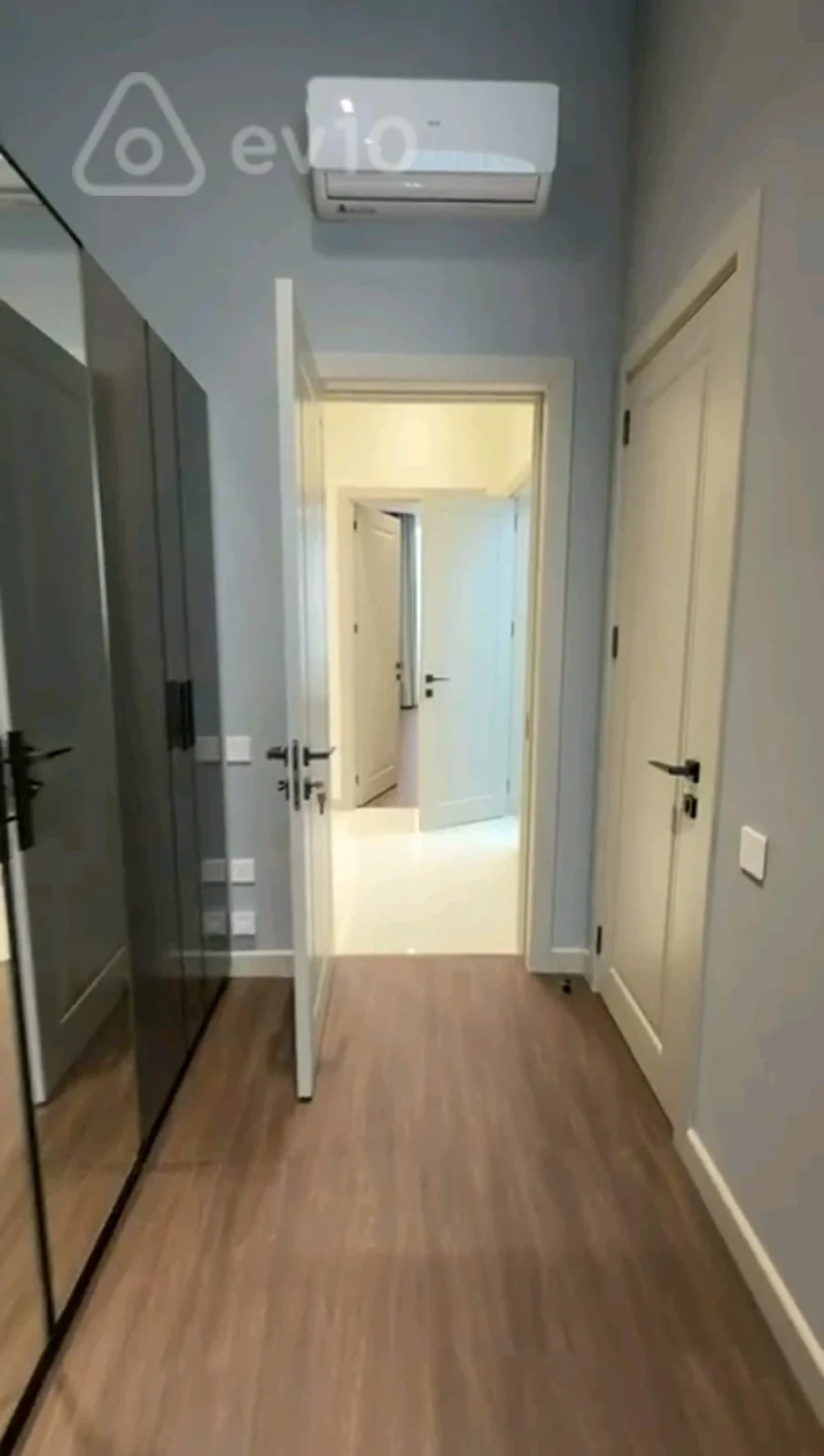 Kirayə verilir 3 otaqlı yeni tikili 140 m²
