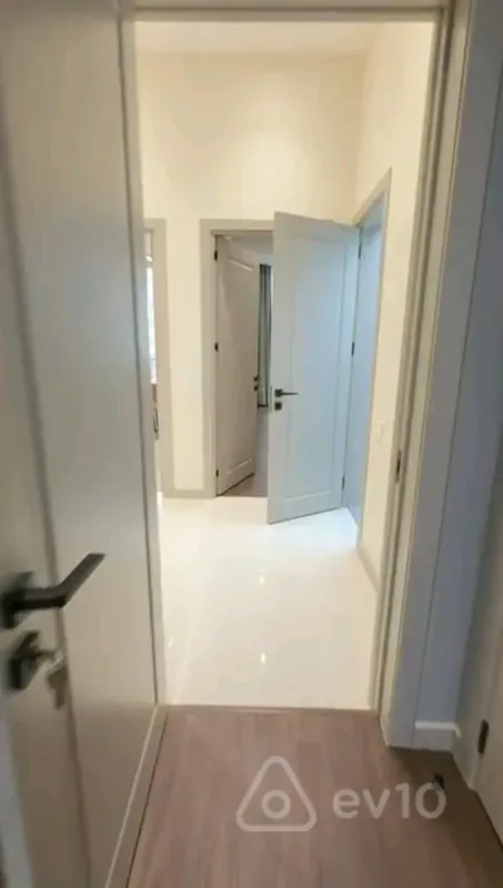 Kirayə verilir 3 otaqlı yeni tikili 140 m²