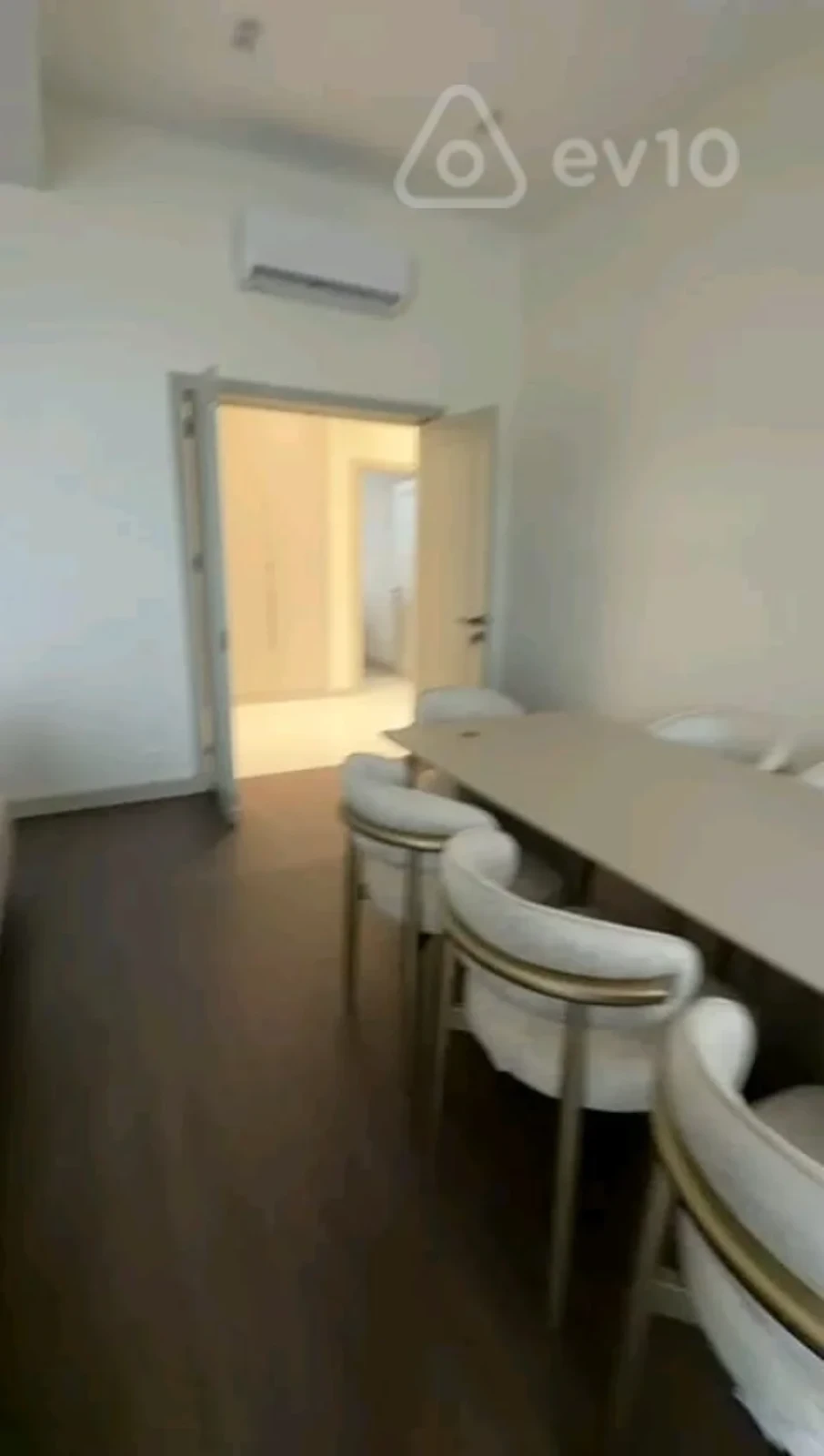 Kirayə verilir 3 otaqlı yeni tikili 140 m²