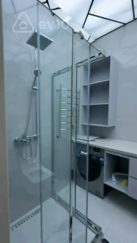 Kirayə verilir 3 otaqlı yeni tikili 140 m²