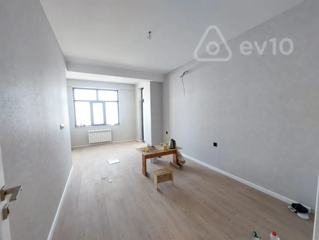 Satılır 3 otaqlı yeni tikili 115 m²