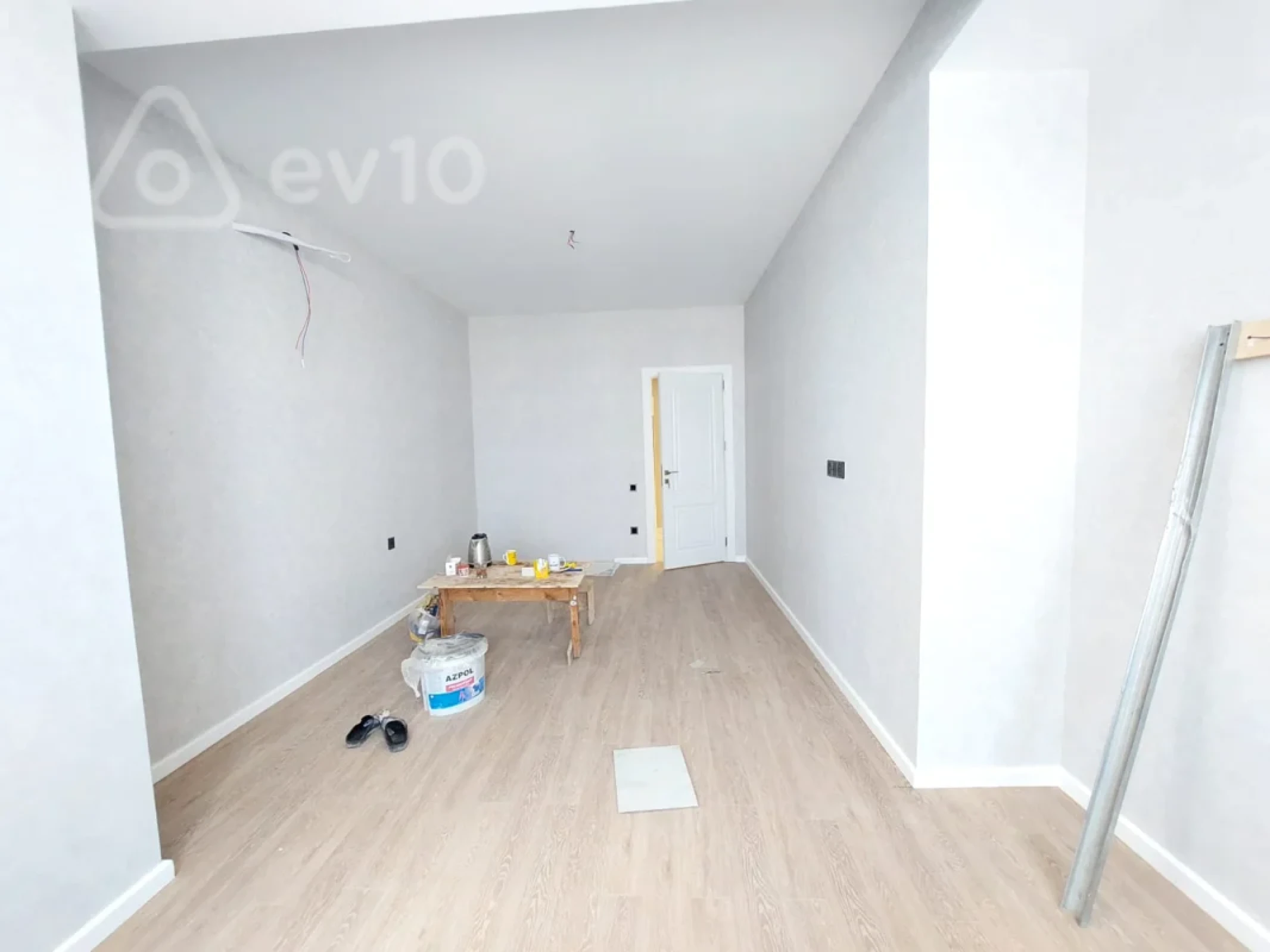 Satılır 3 otaqlı yeni tikili 115 m²