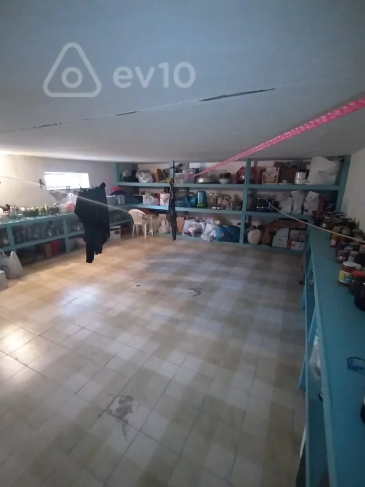 Satılır 10 otaqlı həyət evi 650 m²