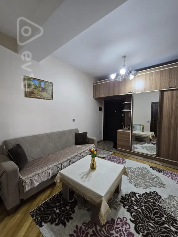Kirayə verilir 2 otaqlı yeni tikili 64 m²