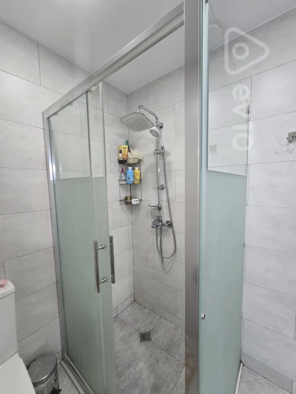 Kirayə verilir 2 otaqlı yeni tikili 64 m²