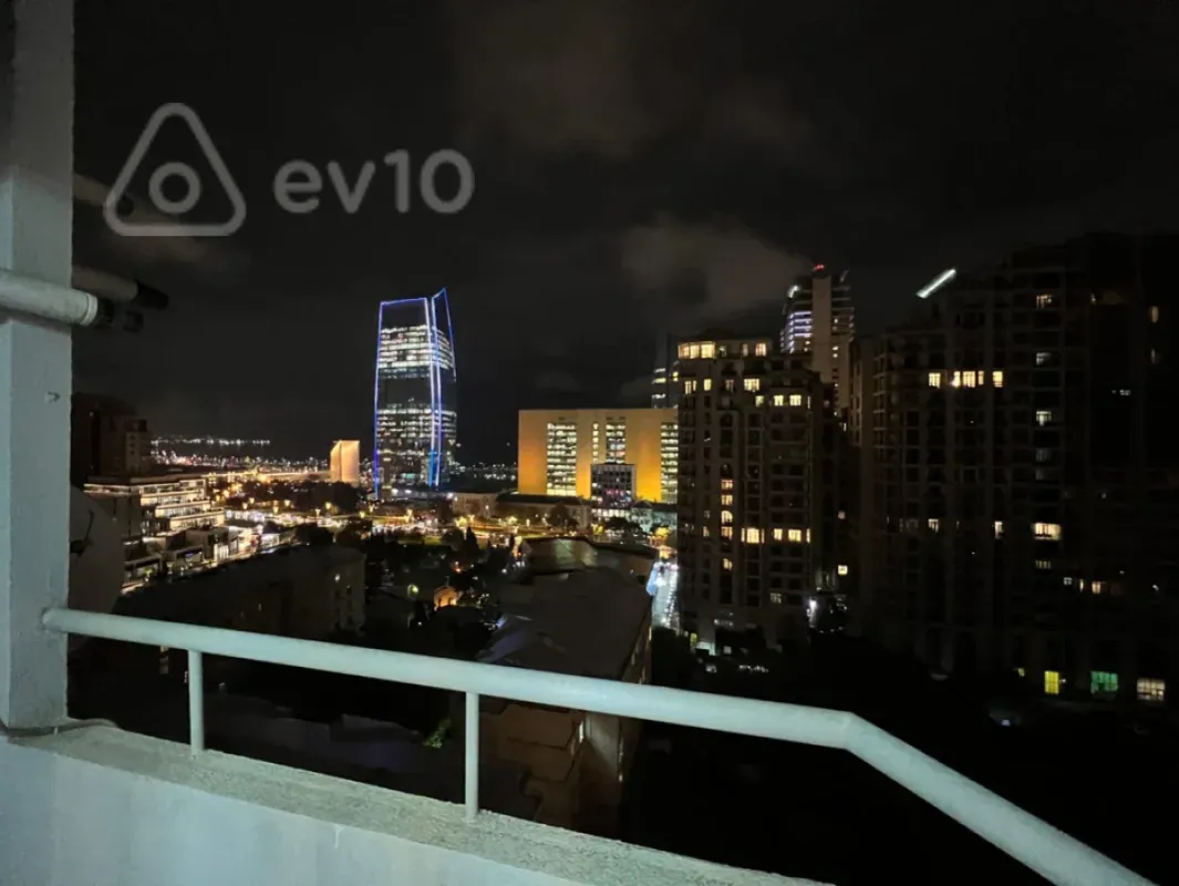 Kirayə verilir 5 otaqlı yeni tikili 450 m²