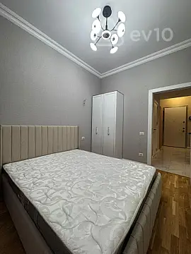Satılır 2 otaqlı yeni tikili 60 m²