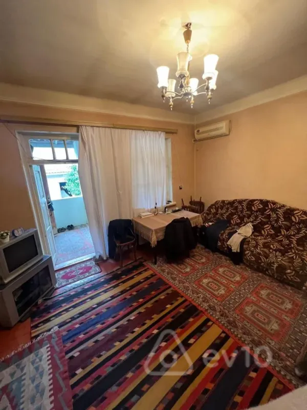 Satılır 6 otaqlı həyət evi 160 m²