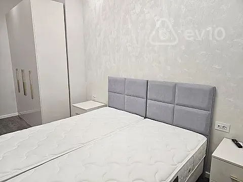 Kirayə verilir 2 otaqlı yeni tikili 66 m²