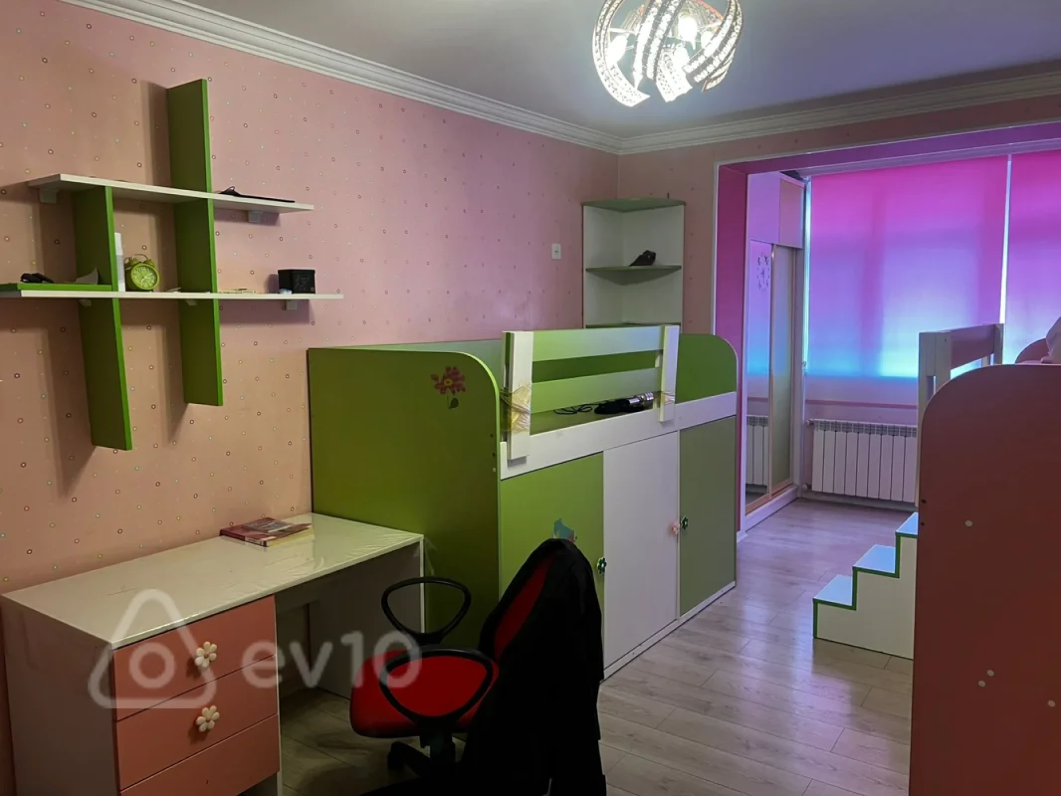 Kirayə verilir 3 otaqlı köhnə tikili 68 m²