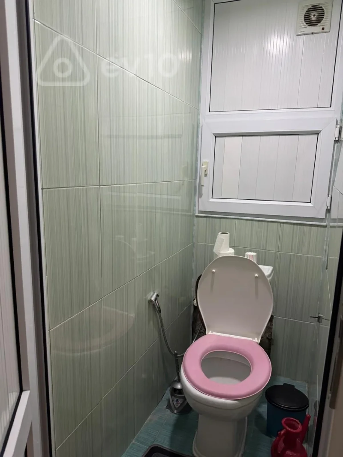 Kirayə verilir 2 otaqlı köhnə tikili 50 m²