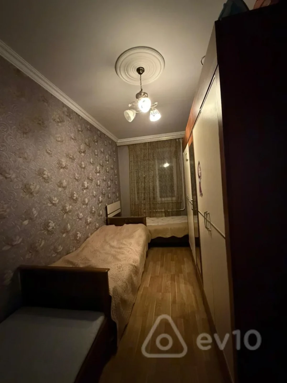 Kirayə verilir 2 otaqlı köhnə tikili 50 m²