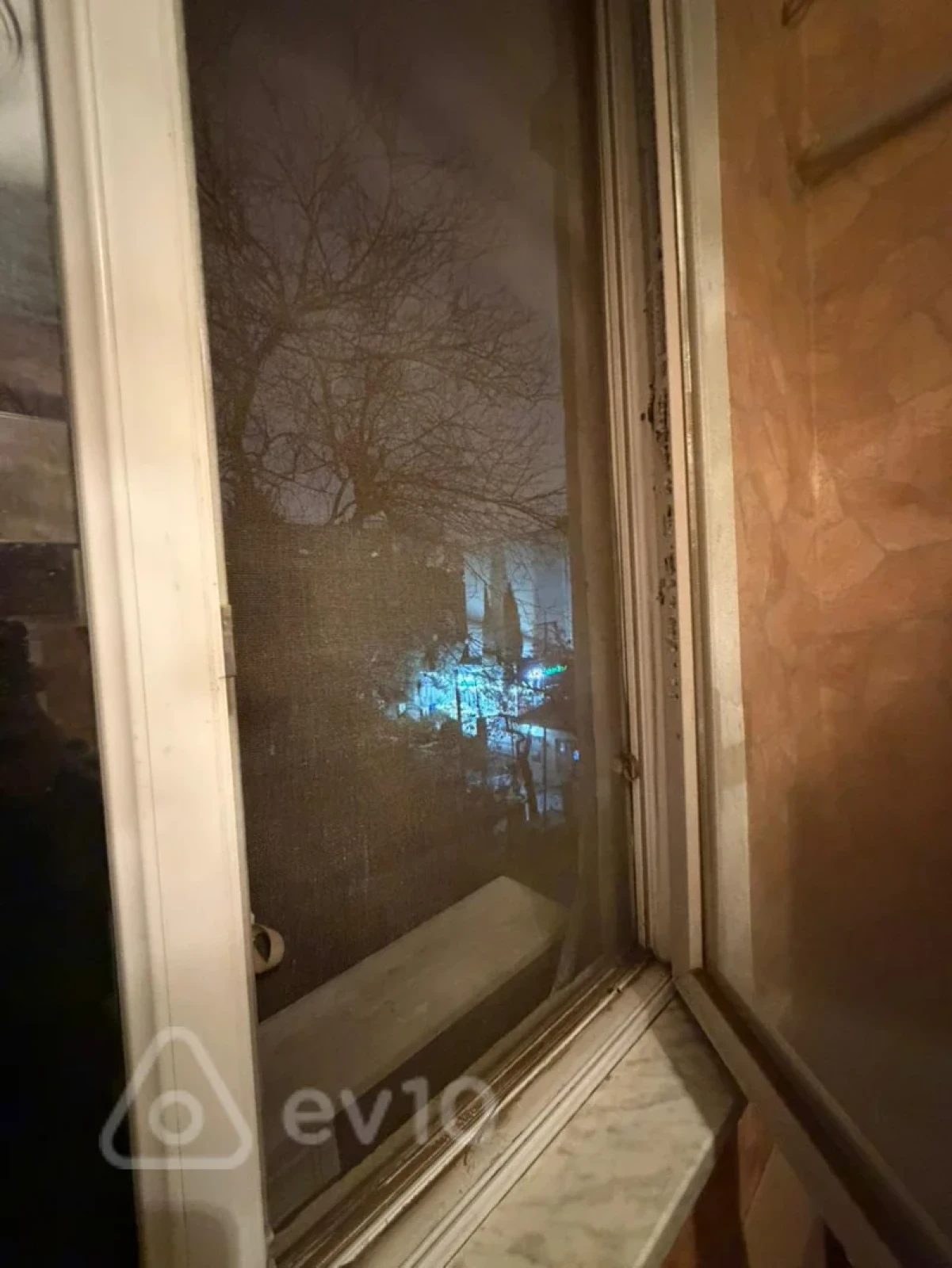 Kirayə verilir 2 otaqlı köhnə tikili 50 m²