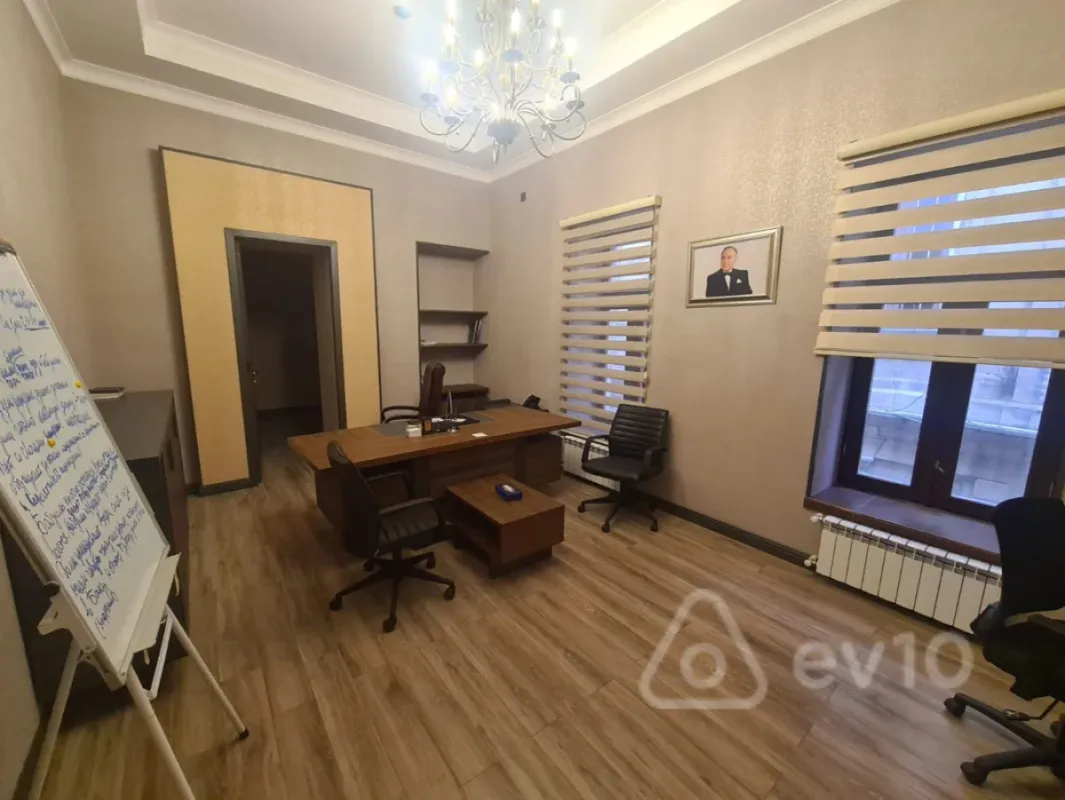 Kirayə verilir mənzil 130 m²