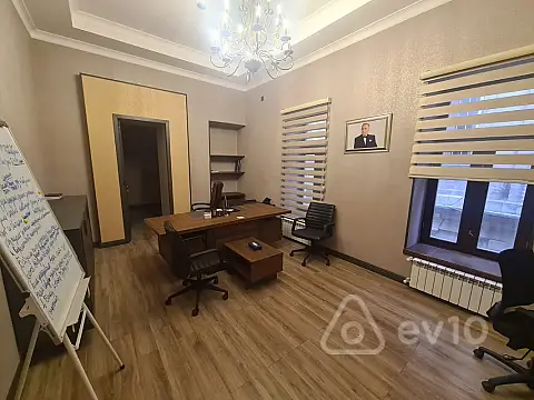 Kirayə verilir mənzil 130 m² — Bakı, Səbail 130.00 m²