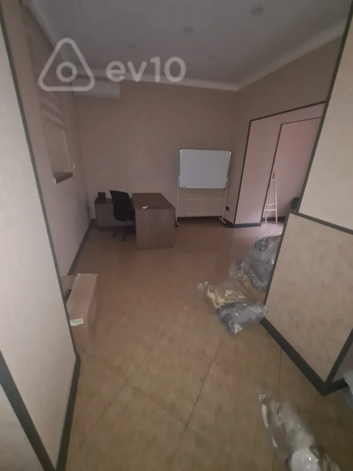 Kirayə verilir mənzil 130 m²